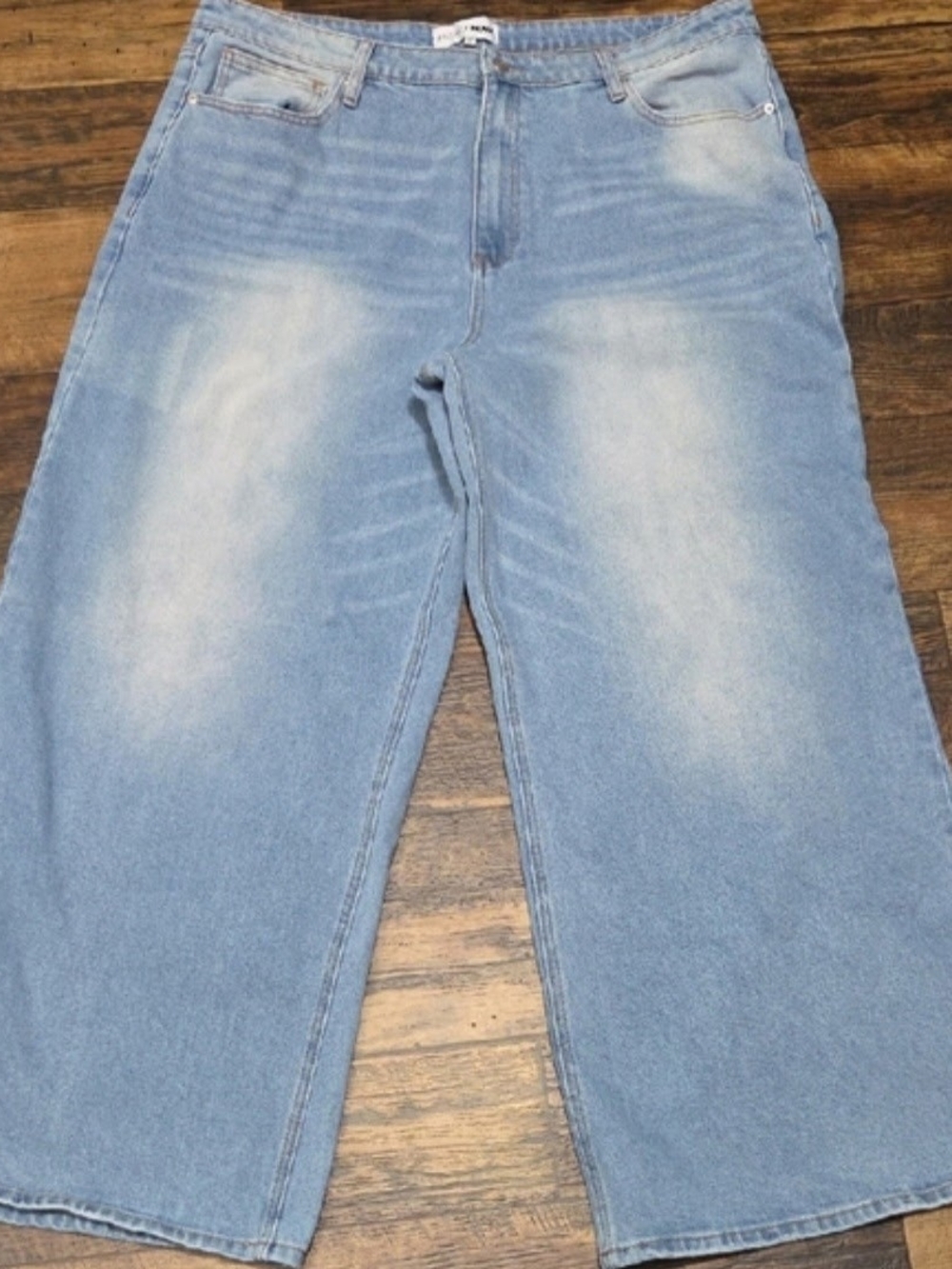 Fashion Nova Women's Light Blue Relaxed Straight Jeans